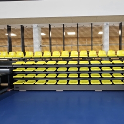 Teleskopische Klapptribünen TT-BETA-PN, Kunststoffsitze