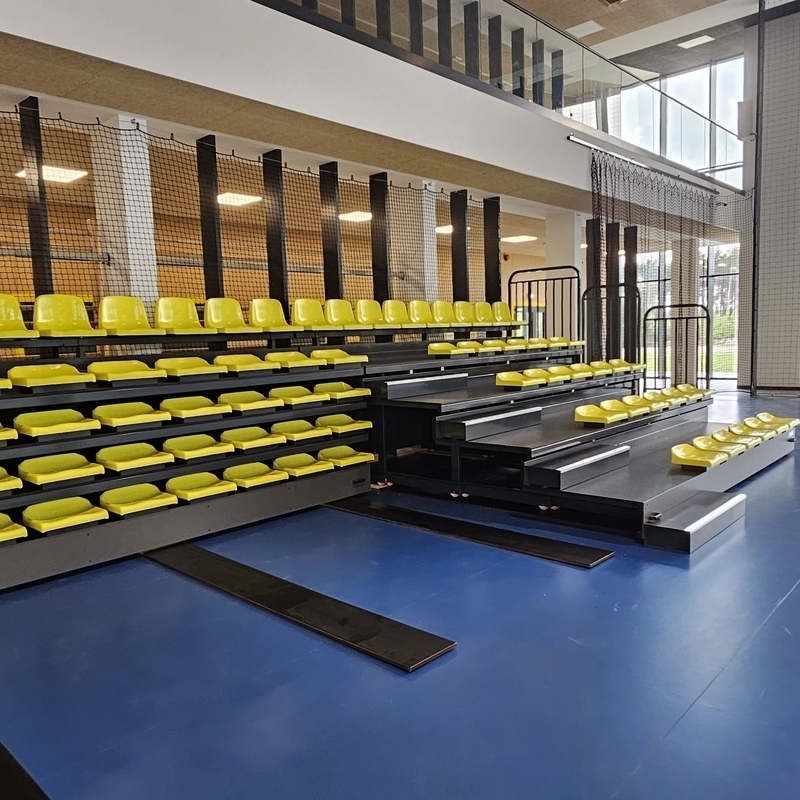 Teleskopische Klapptribünen TT-BETA-PN, Kunststoffsitze