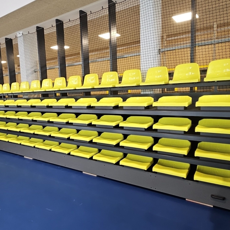 Teleskopische Klapptribünen TT-BETA-PN, Kunststoffsitze