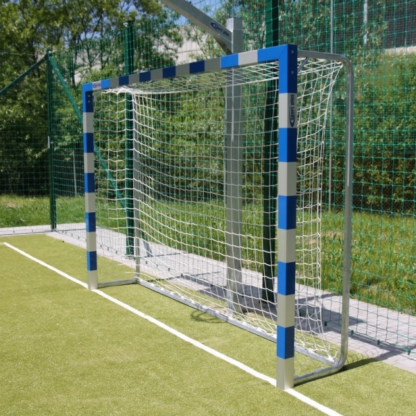 Handball nets (string thickness 4 mm, depth 0.5/0.5 m)