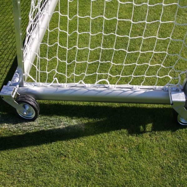 Soccer goals 5 x 2 m, aluminum, mobile