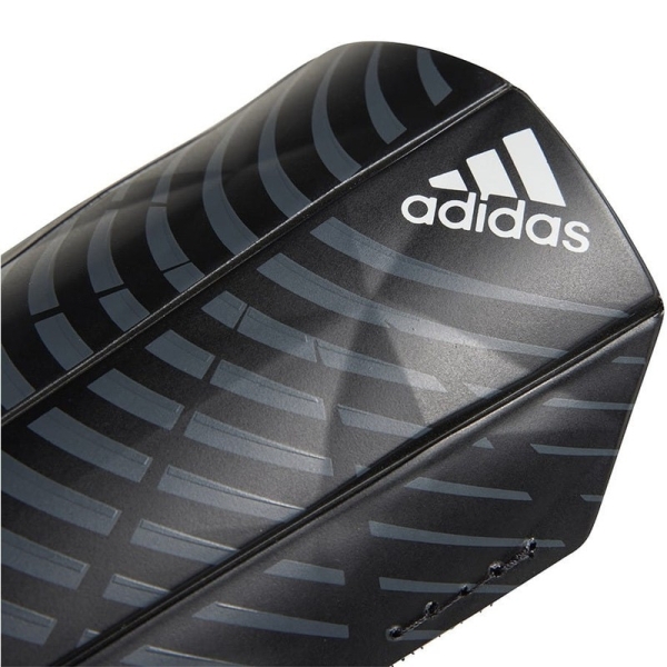 Adidas Predator SG TRN Fußball-Schützer, Größe XS, schwarz