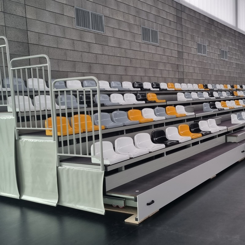 Teleskopische Klapptribünen TT-BETA-PN, Kunststoffsitze