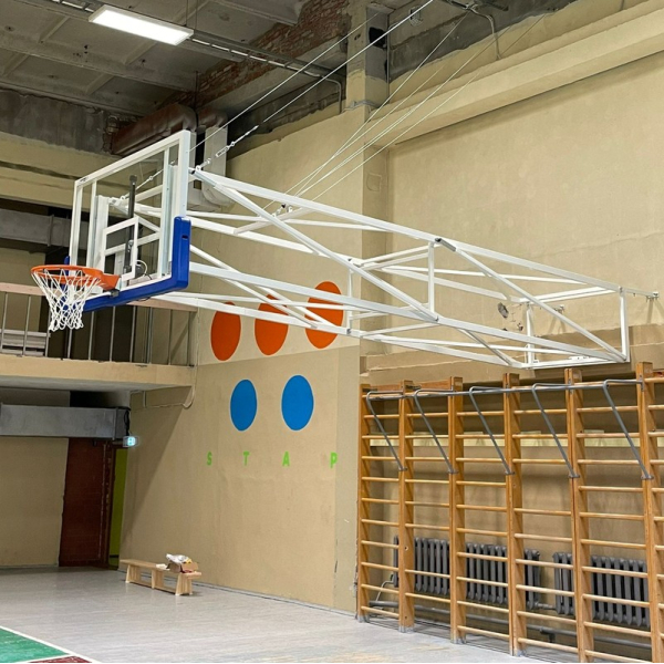 Basketball structure folded vertically upwards