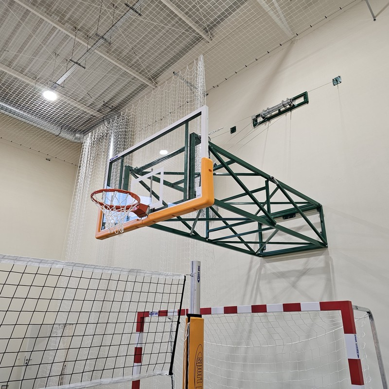 Basketball structure folded vertically upwards