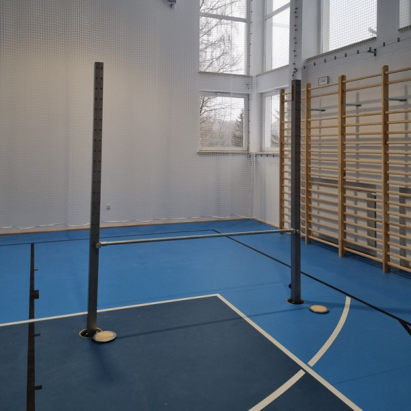 Free-standing gymnastic bar, 1-field