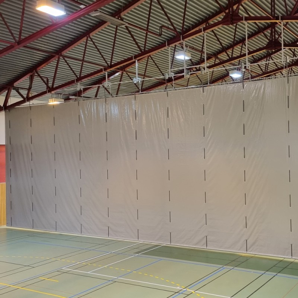 Hebevorhang, Umzäunung PVC