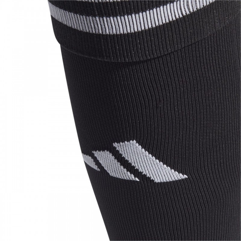 Adidas HT6539 football gaiters, black color