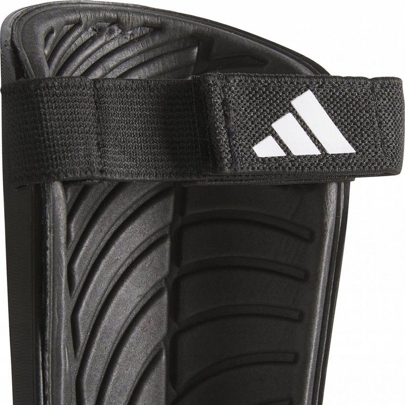 Fotbalový chránič Adidas Tiro SG TRN, černo-zlatý