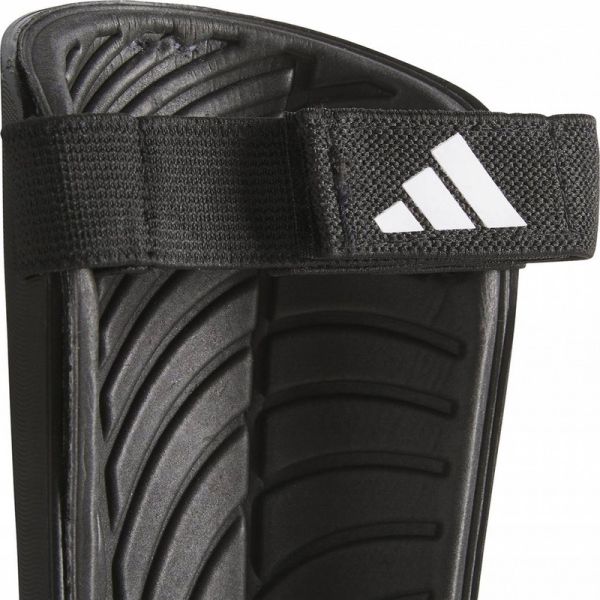 Fotbalový chránič Adidas Tiro SG TRN, černo-zlatý