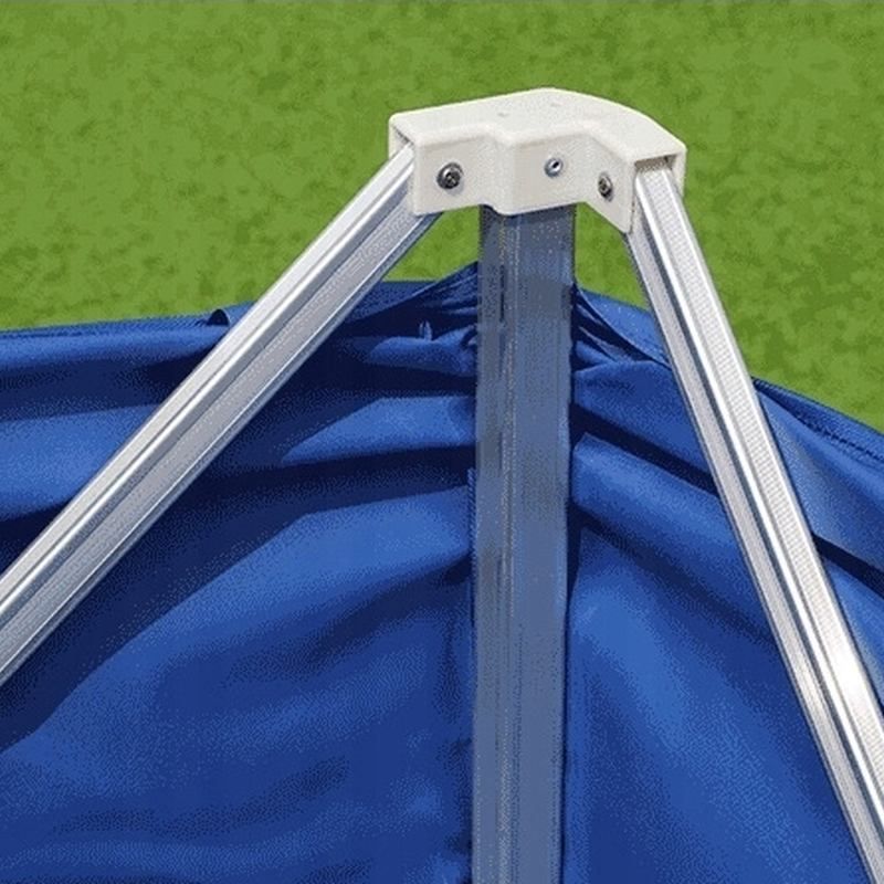 Regenschirm-Kugelwagen - auf Rädern