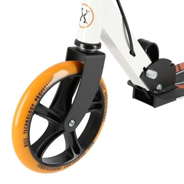 HM0107 koloběžka, NILS EXTREME, bílá, černá a oranžová barva