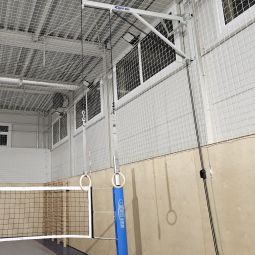 Skládací nástěnný držák pro montáž gymnastických koleček