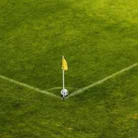 Ausrüstung für Fußballplätze