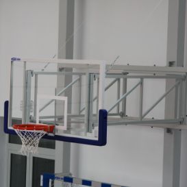 Naklápěcí konstrukce pro basketbal